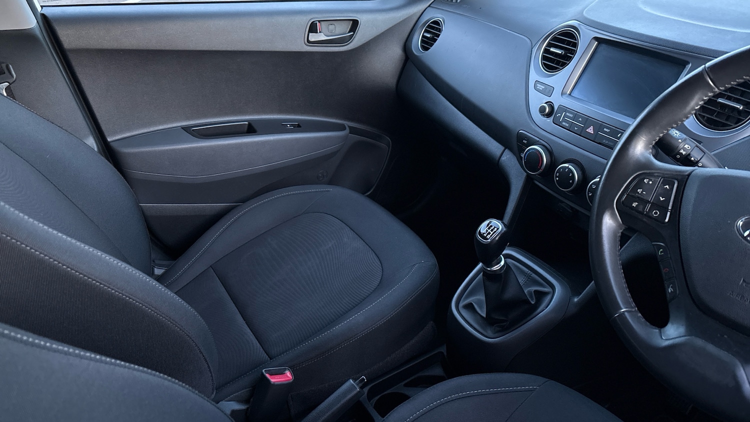 Used Hyundai i10 2019 for sale - 77777447: Photo 14