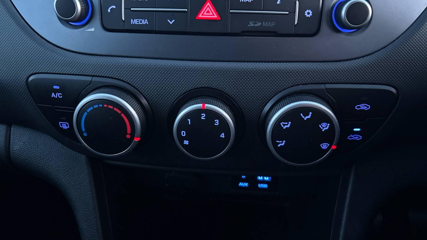 Used Hyundai i10 2019 for sale - 77777447: Photo 28