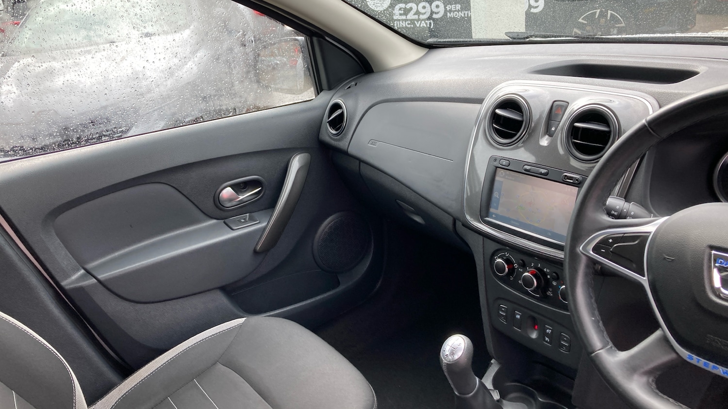 Used Dacia Sandero Stepway 2018 for sale - 76682266: Photo 14