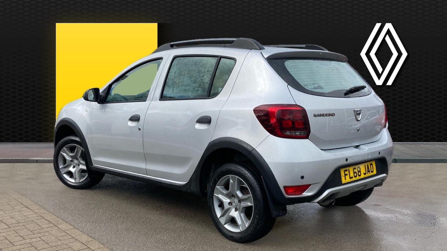 Used Dacia Sandero Stepway 2018 for sale - 76682266: Photo 2