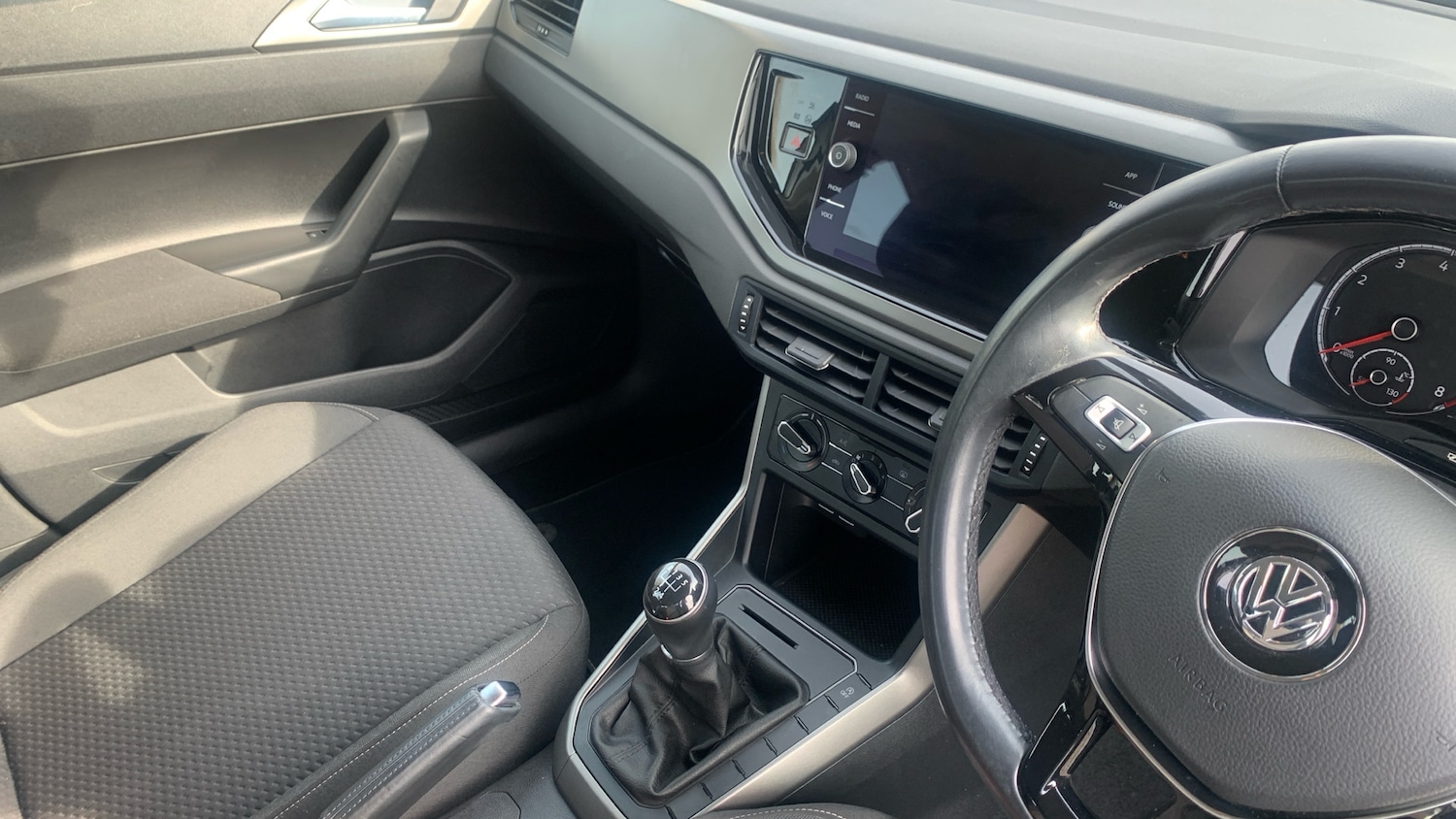 Used Volkswagen Polo 2019 for sale - 77973880: Photo 14