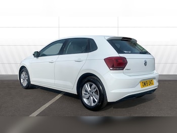 Used Volkswagen Polo 2019 for sale - 77973880: Photo