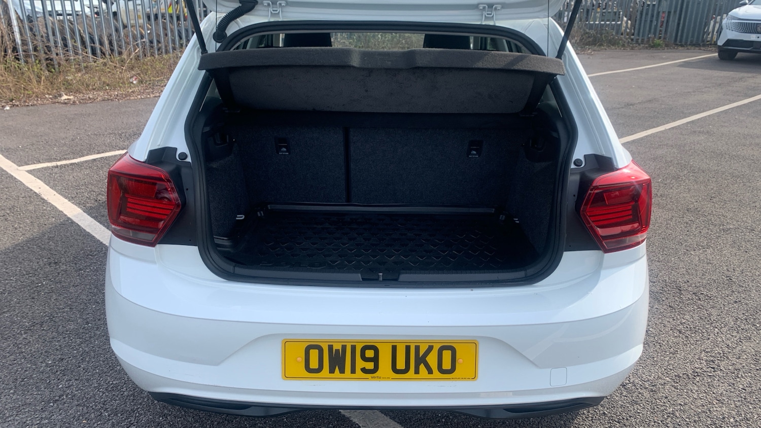 Used Volkswagen Polo 2019 for sale - 77973880: Photo 4