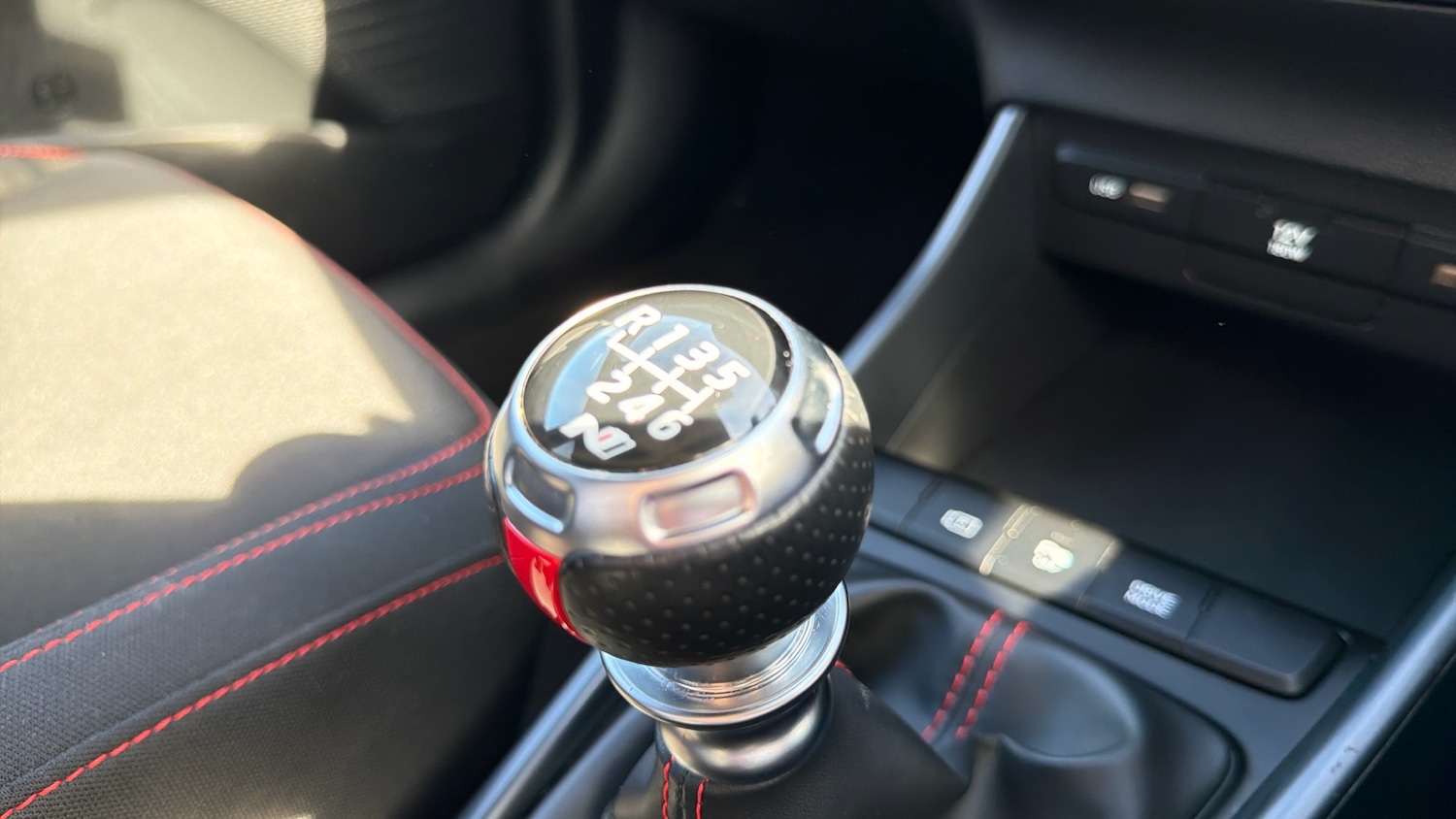 Used Hyundai i20 2024 for sale - 76129310: Photo 33