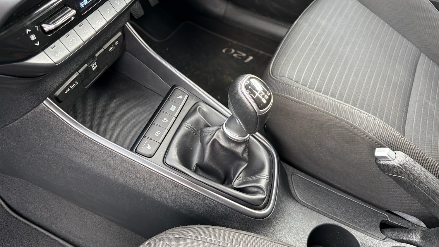 Used Hyundai i20 2021 for sale - 77729687: Photo 13