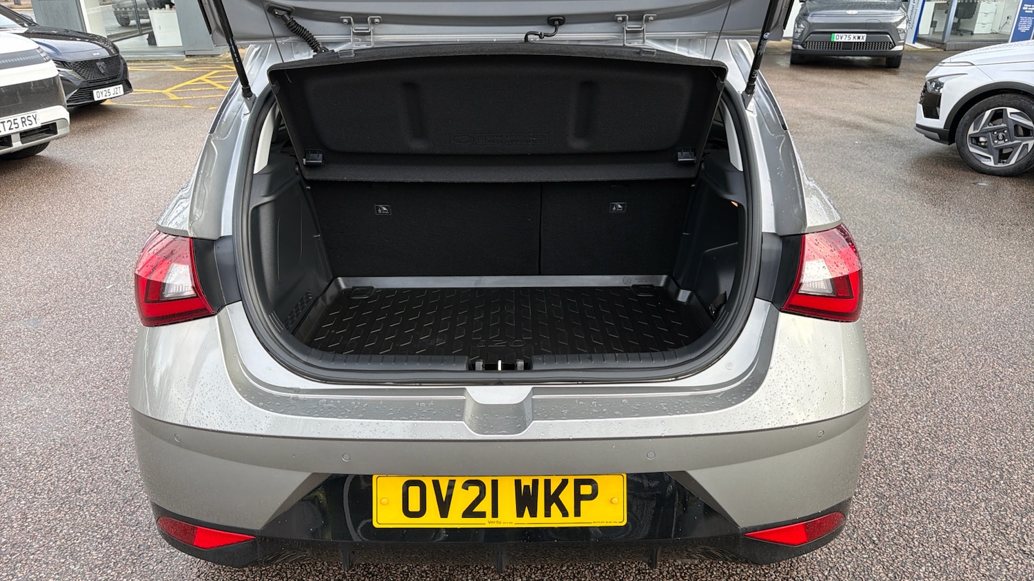 Used Hyundai i20 2021 for sale - 77729687: Photo 4