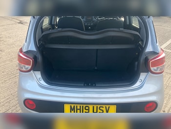 Used Hyundai i10 2019 for sale - 79101705: Photo