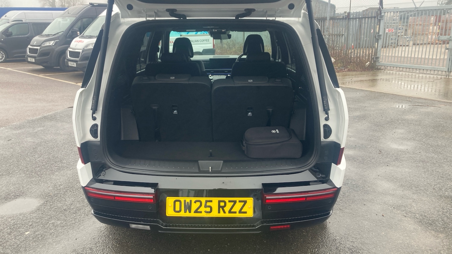 Used Hyundai Santa Fe 2025 for sale - 77337522: Photo 4