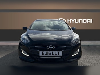 Used Hyundai i30 2016 for sale - 78040196: Photo