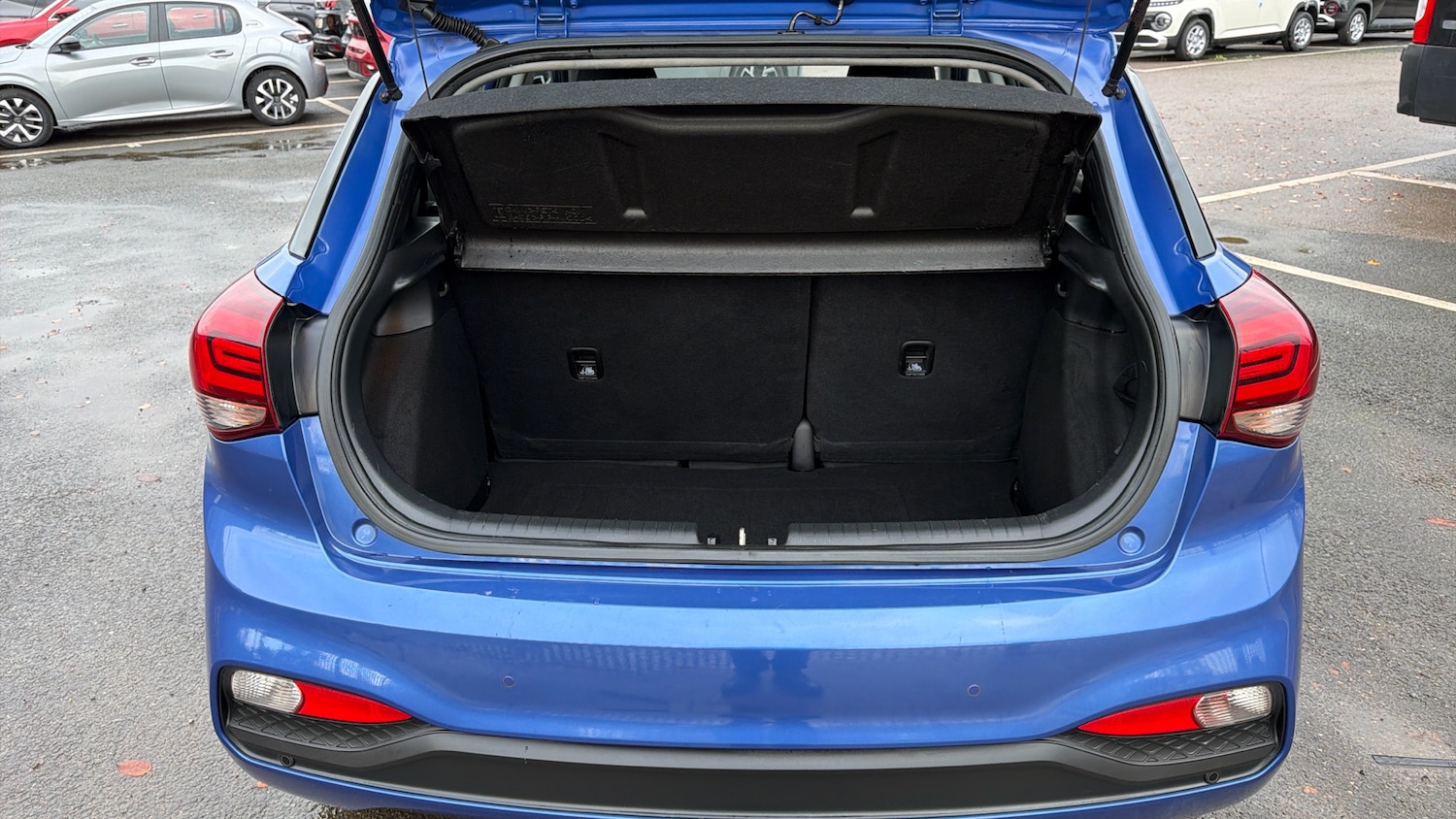 Used Hyundai i20 2019 for sale - 76959766: Photo 4