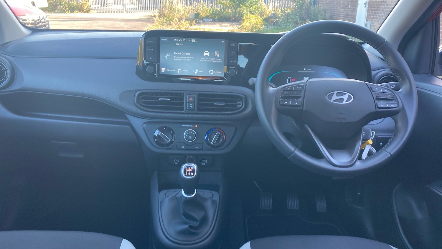 Used Hyundai i10 2023 for sale - 76127926: Photo 10
