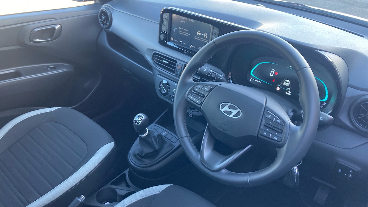 Used Hyundai i10 2023 for sale - 76127926: Photo 11