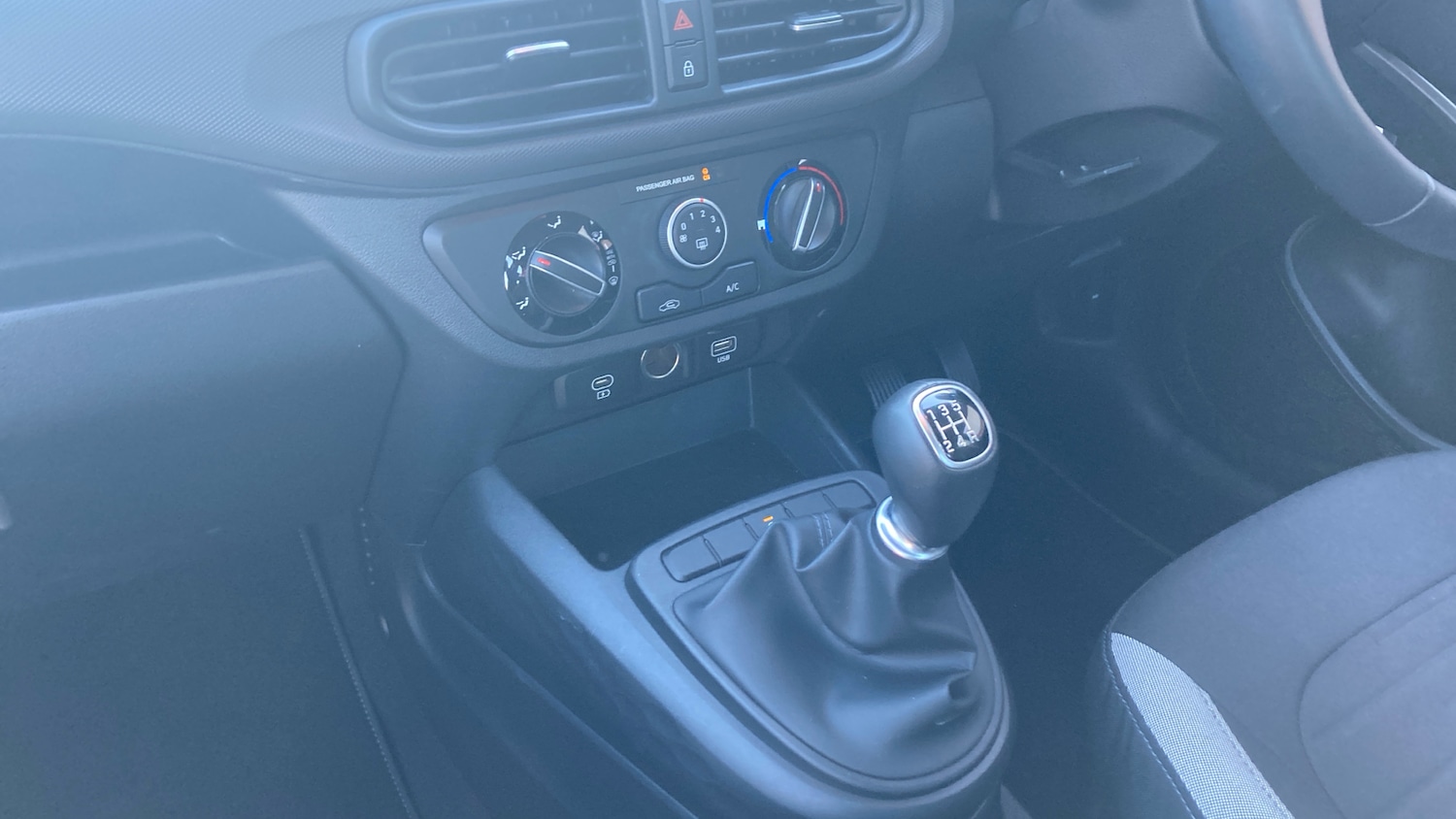 Used Hyundai i10 2023 for sale - 76127926: Photo 13