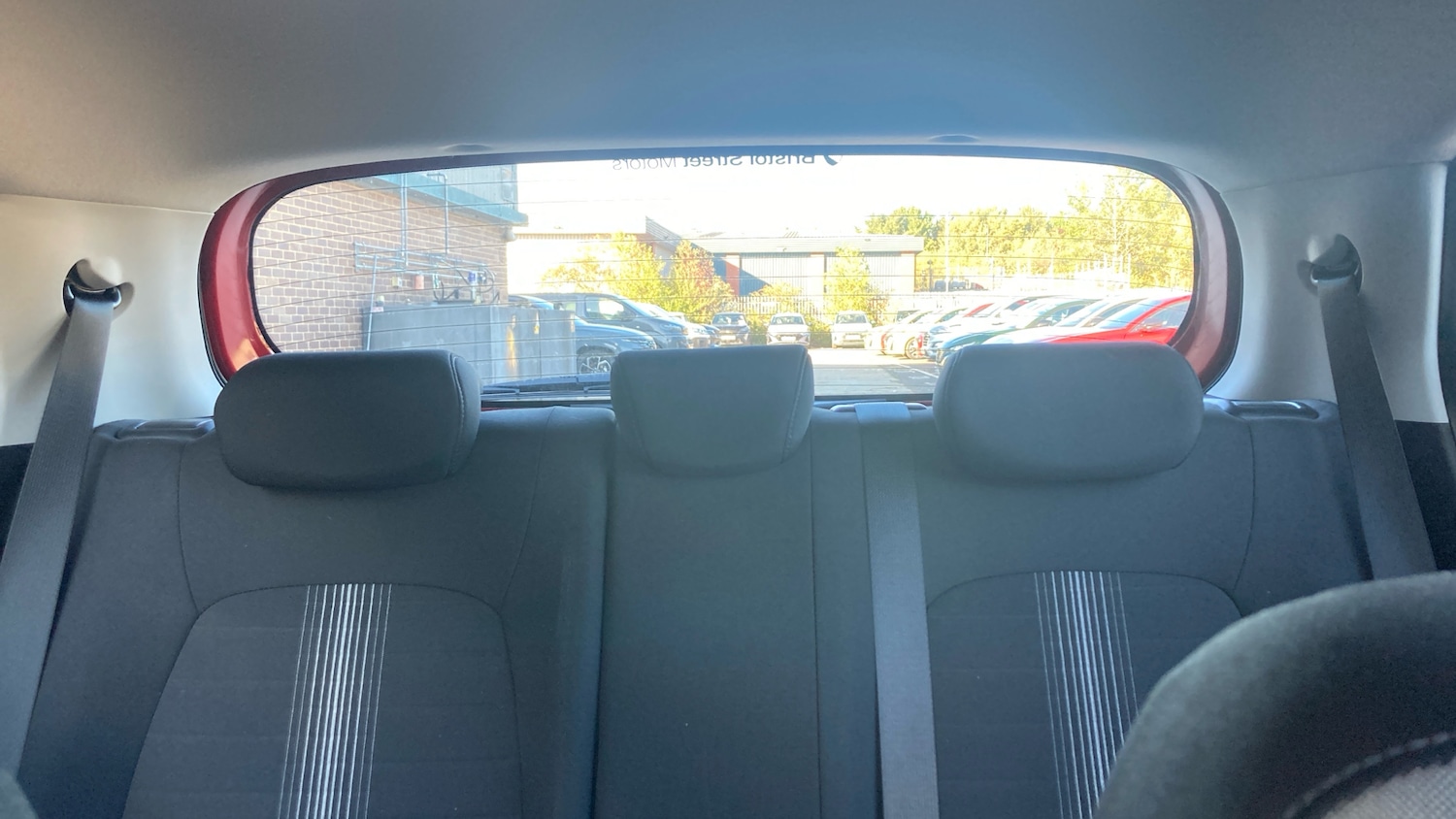 Used Hyundai i10 2023 for sale - 76127926: Photo 15