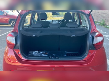 Used Hyundai i10 2023 for sale - 76127926: Photo 4