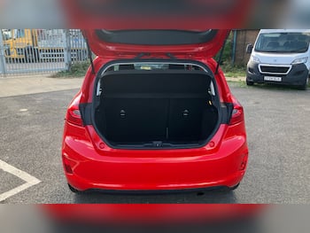 Used Ford Fiesta 2018 for sale - 79841621: Photo