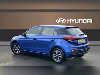 Used Hyundai i20 2020 for sale - 76777952: Photo