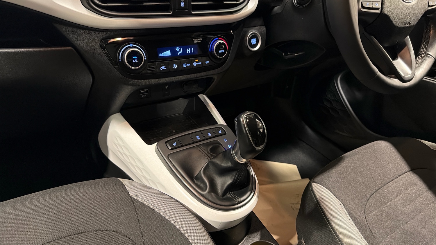 Used Hyundai i10 2022 for sale - 76891985: Photo 13