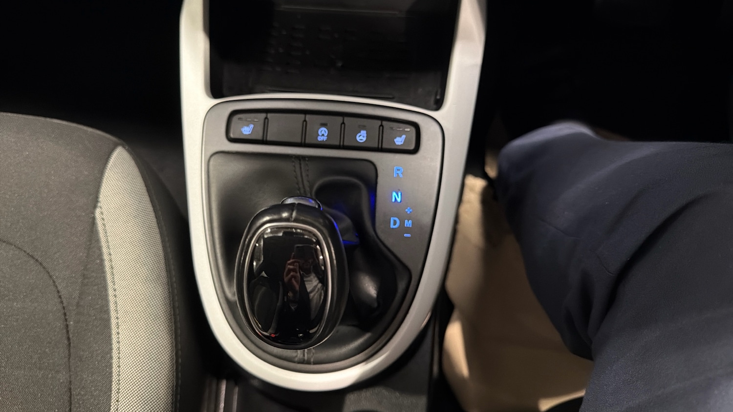 Used Hyundai i10 2022 for sale - 76891985: Photo 30