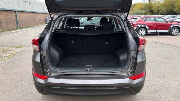 Used Hyundai TUCSON 2017 for sale - 76253117: Photo 4