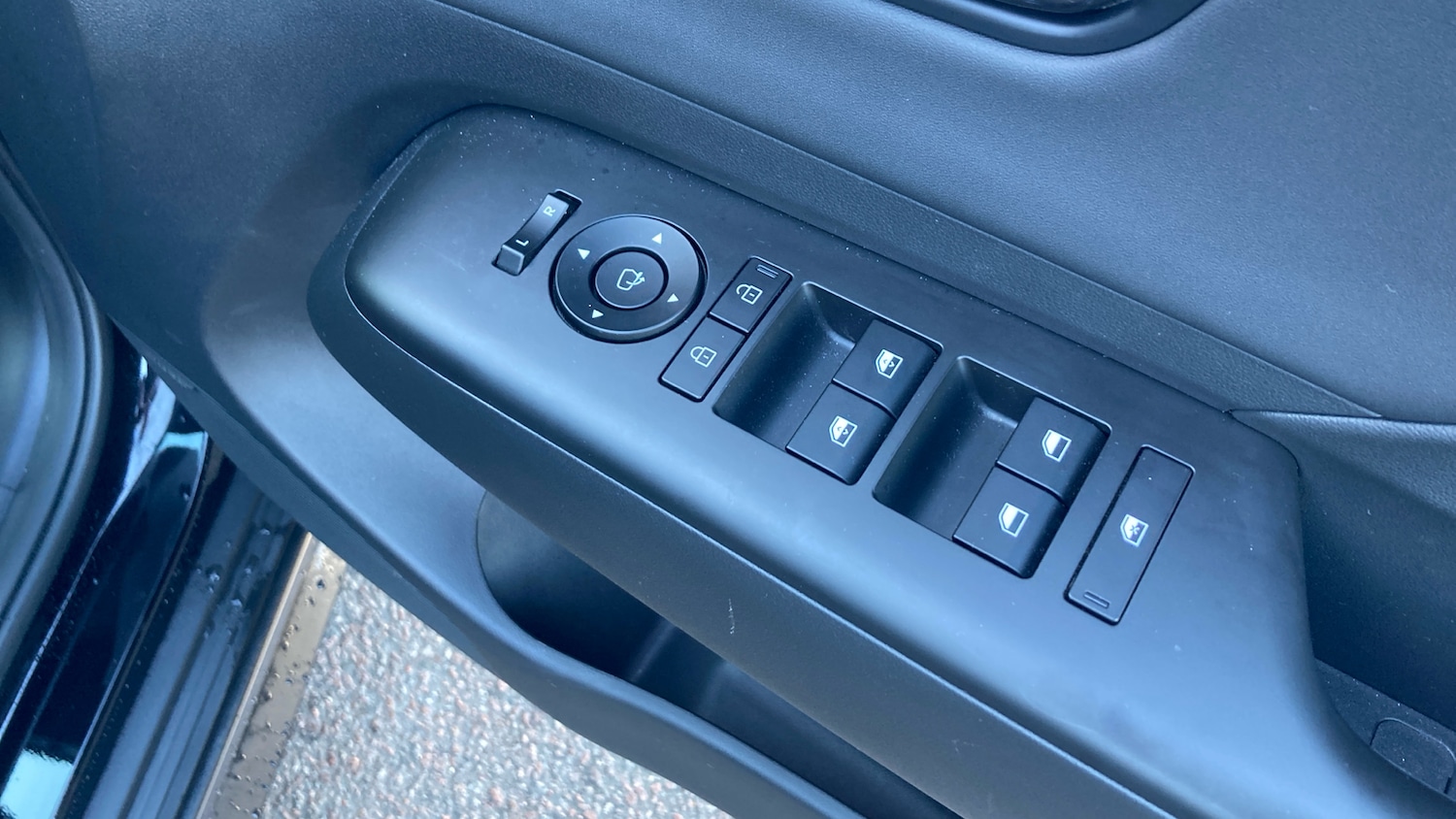 Used Hyundai KONA 2025 for sale - 77337524: Photo 31