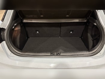 Used Hyundai i20 2018 for sale - 77417324: Photo