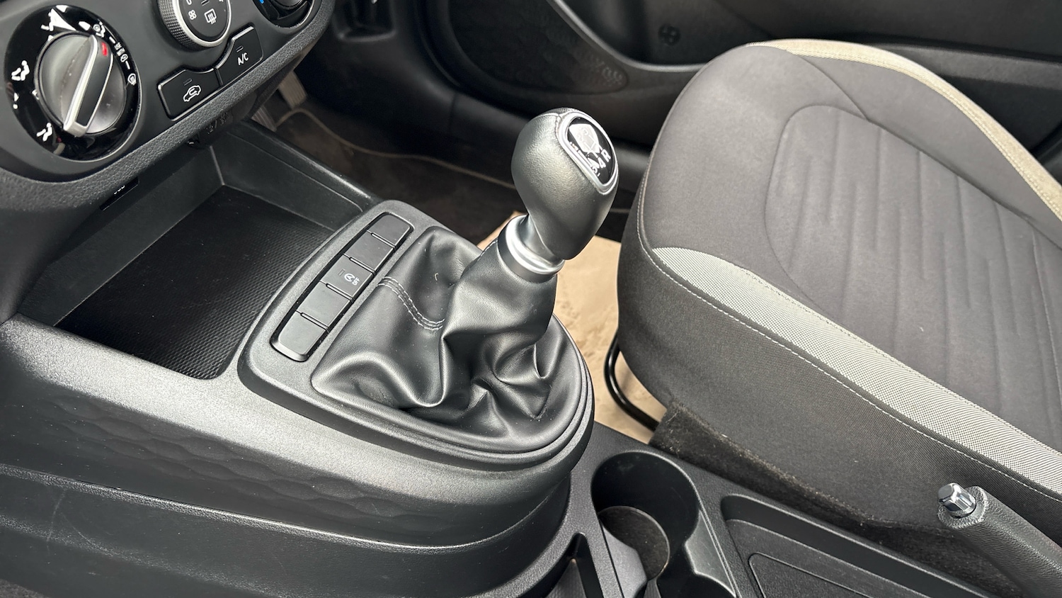 Used Hyundai i10 2022 for sale - 76490424: Photo 13