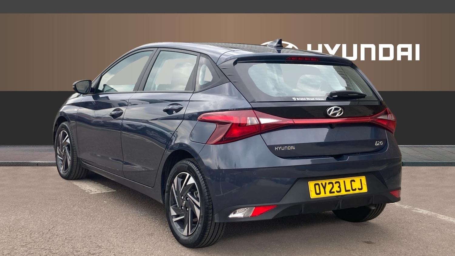 Used Hyundai i20 2023 for sale - 76129309: Photo 2