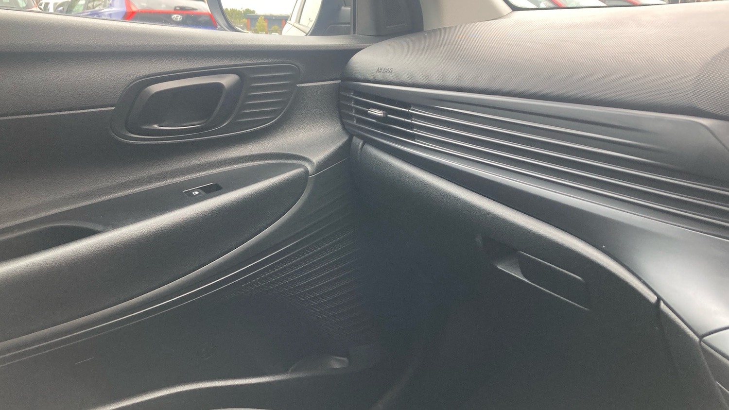 Used Hyundai i20 2023 for sale - 76129309: Photo 31