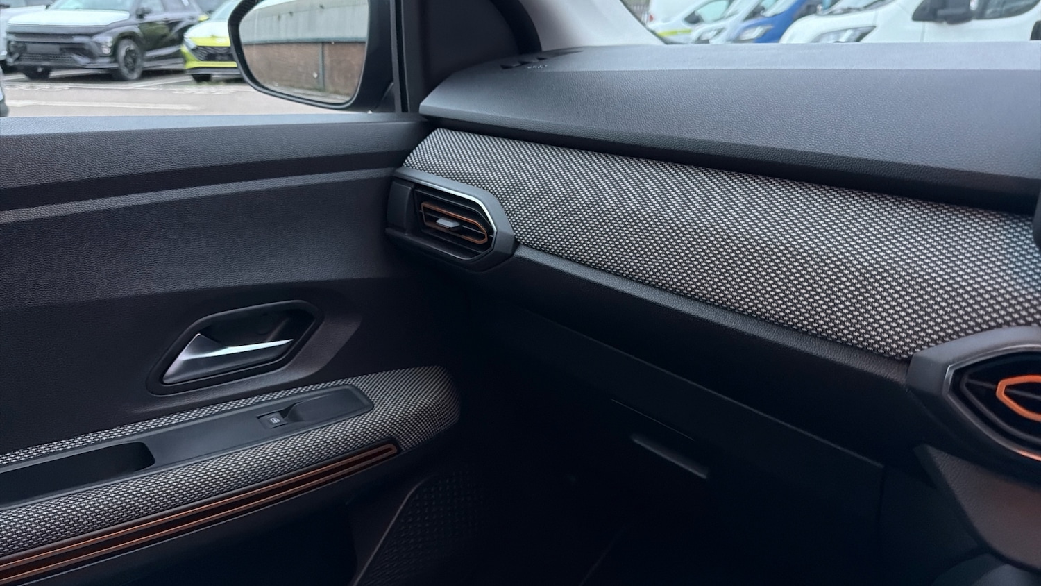 Used Dacia Sandero Stepway 2022 for sale - 76355428: Photo 33