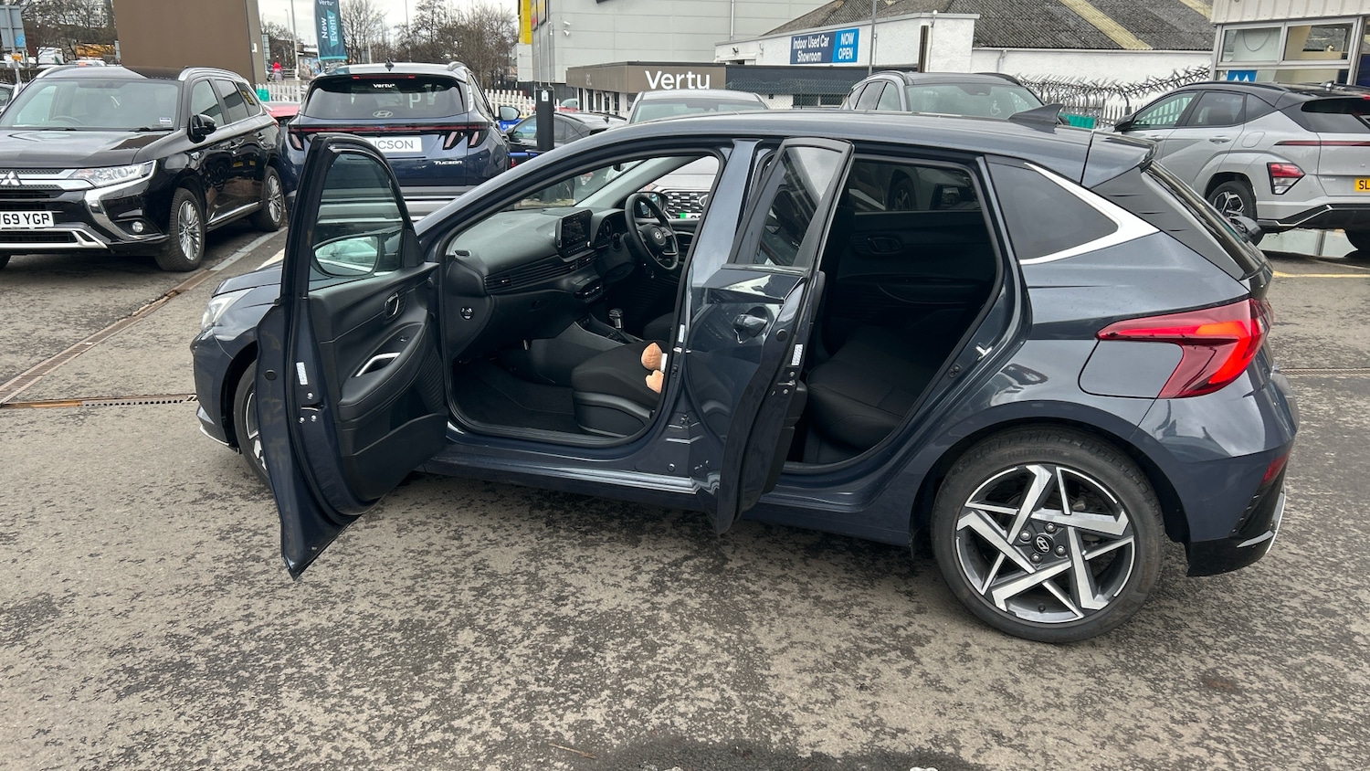 Used Hyundai i20 2024 for sale - 77708518: Photo 40