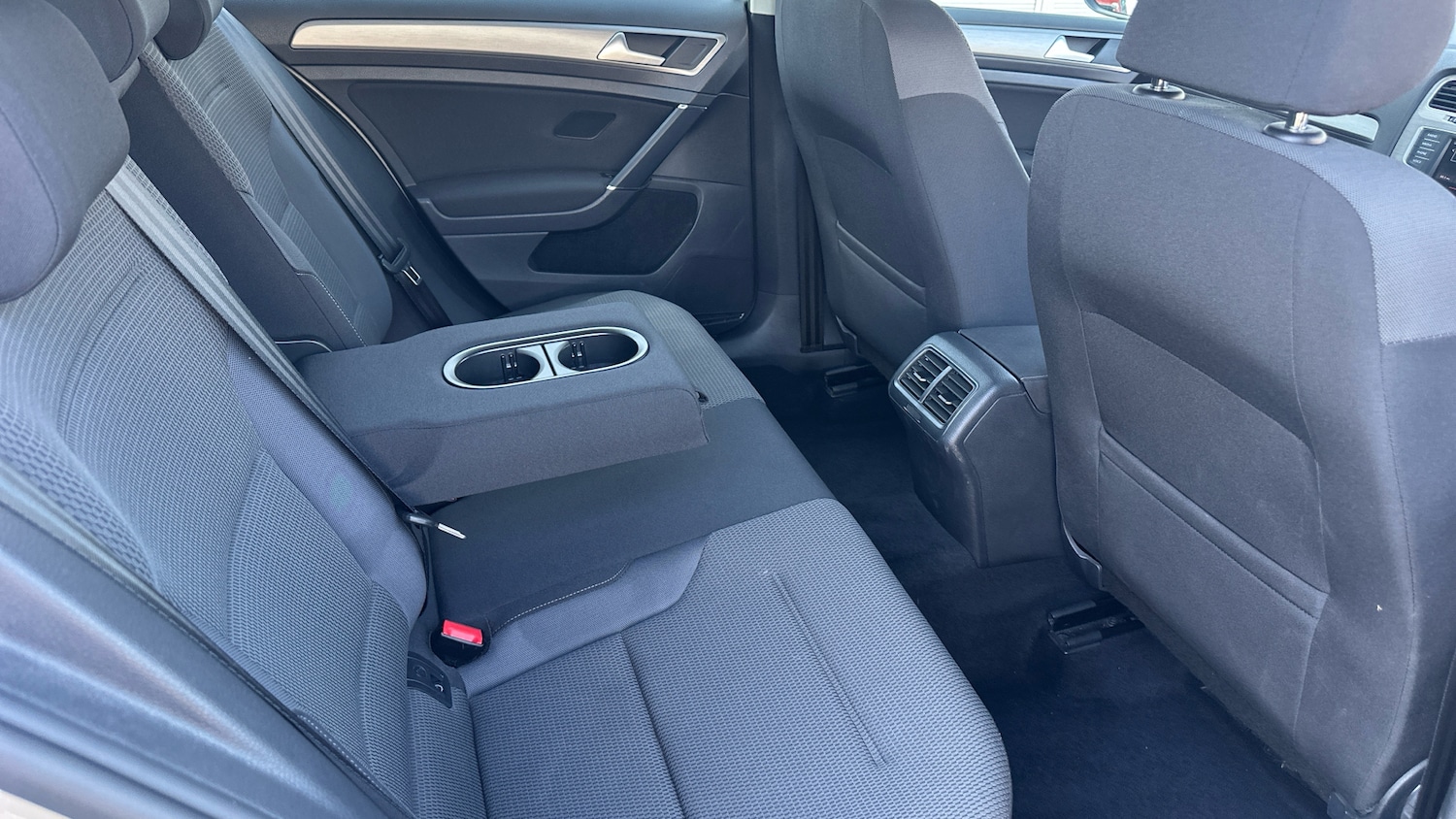 Used Volkswagen Golf 2016 for sale - 78197318: Photo 27