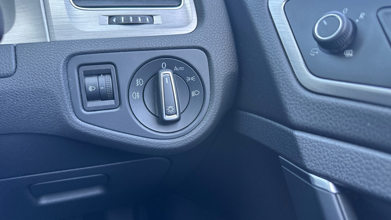 Used Volkswagen Golf 2016 for sale - 78197318: Photo 40