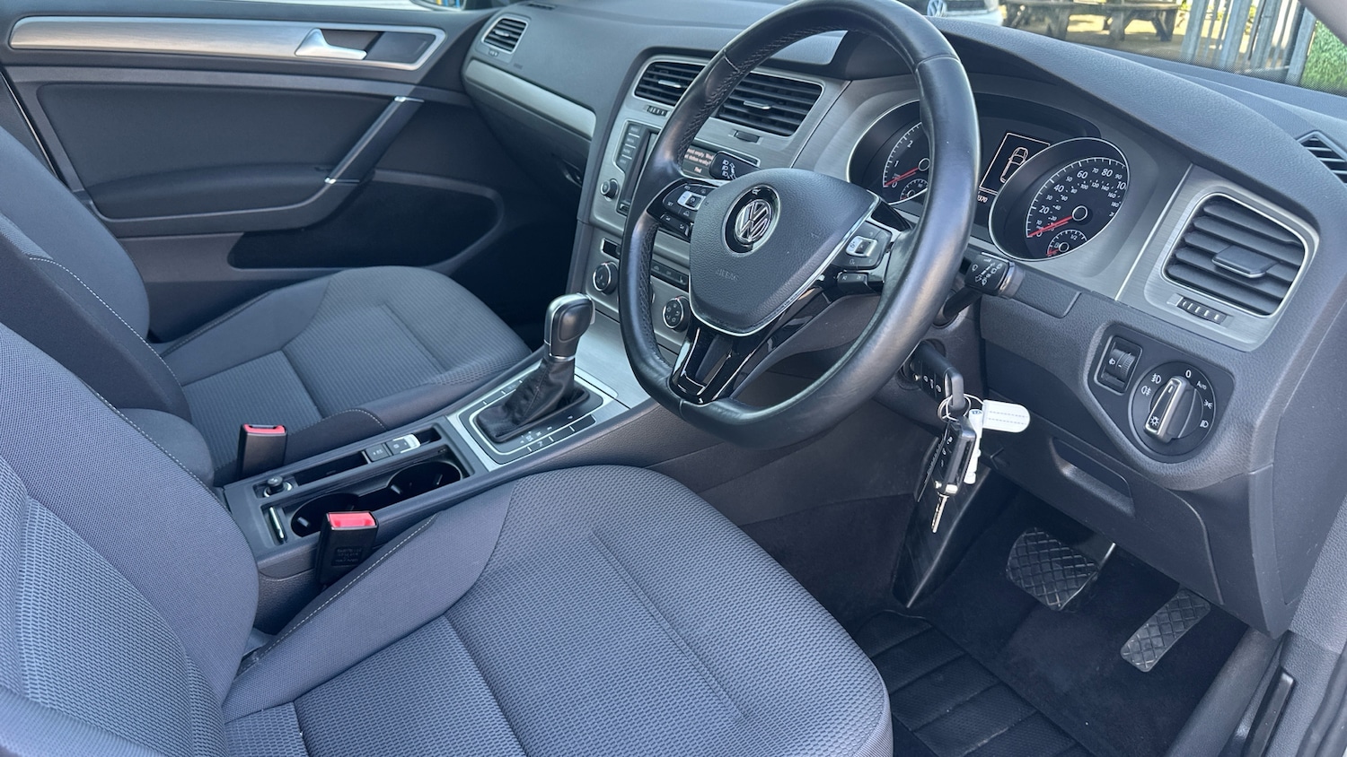 Used Volkswagen Golf 2016 for sale - 78197318: Photo 6