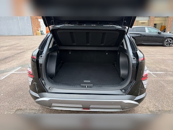 Used Hyundai KONA 2024 for sale - 77045589: Photo