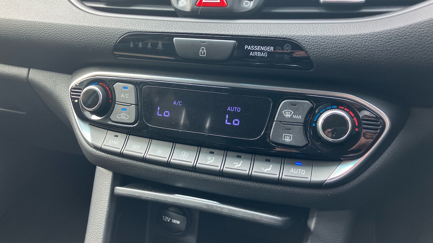 Used Hyundai i30 2018 for sale - 76320009: Photo 20