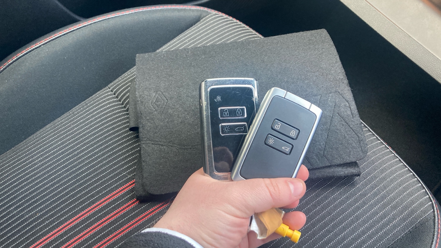 Used Renault Captur 2023 for sale - 78025947: Photo 19