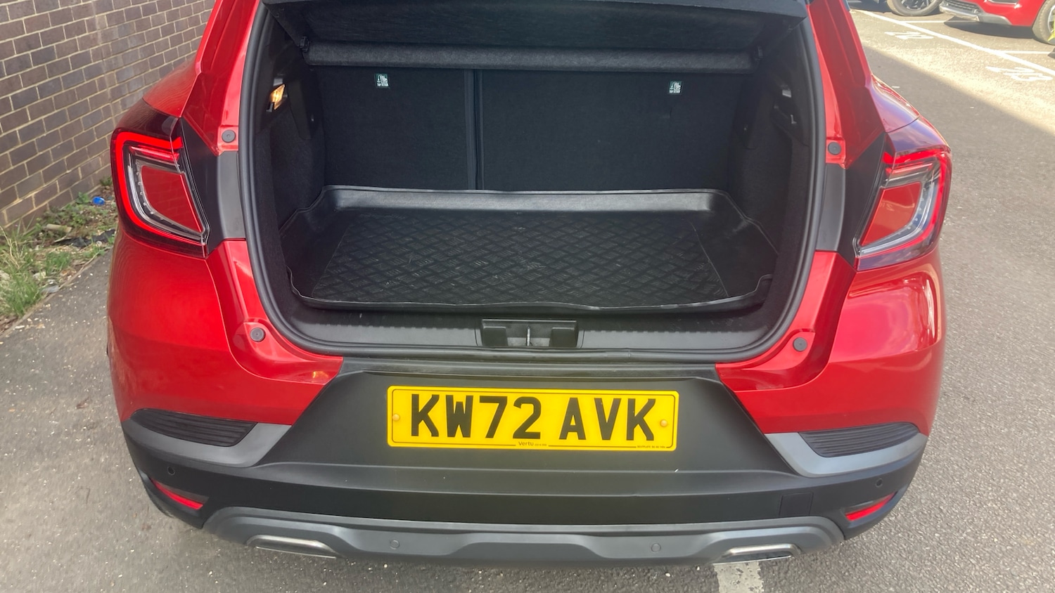 Used Renault Captur 2023 for sale - 78025947: Photo 4