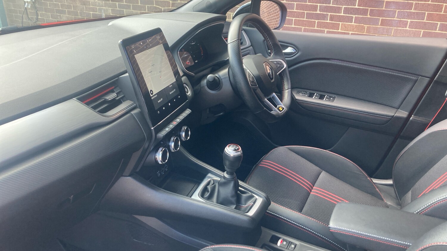 Used Renault Captur 2023 for sale - 78025947: Photo 9