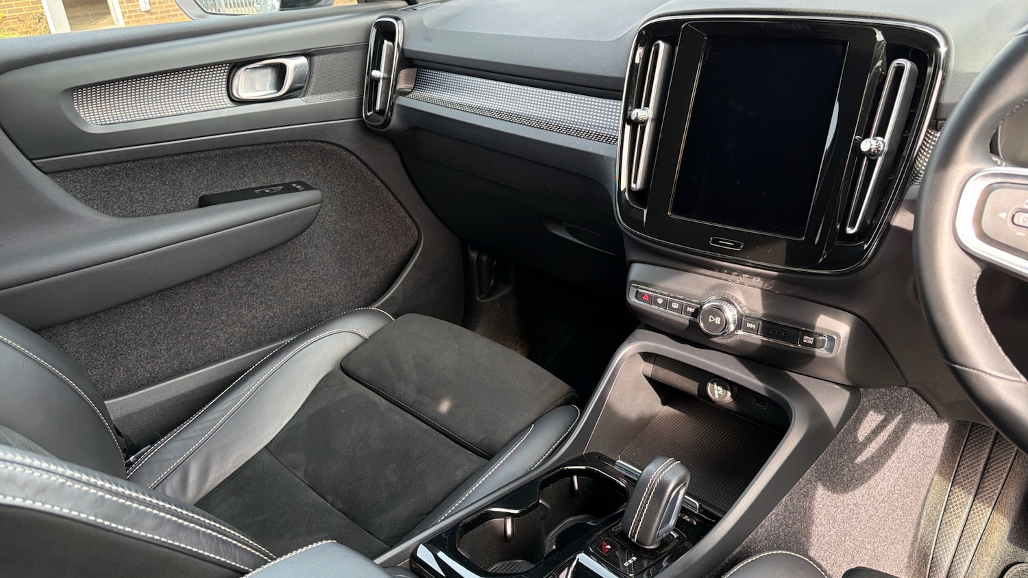 Used Volvo XC40 2021 for sale - 78084353: Photo 14