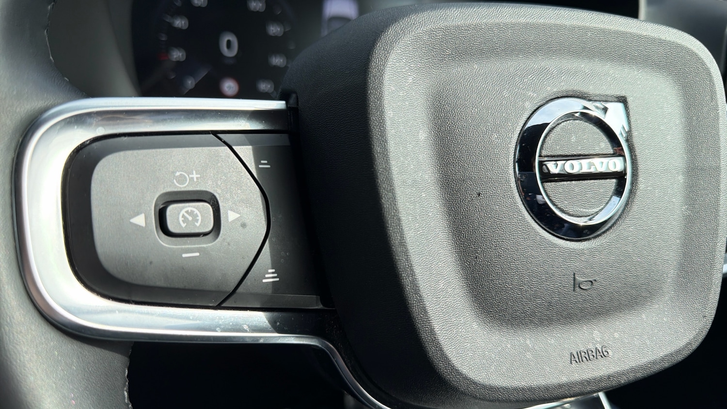 Used Volvo XC40 2021 for sale - 78084353: Photo 24