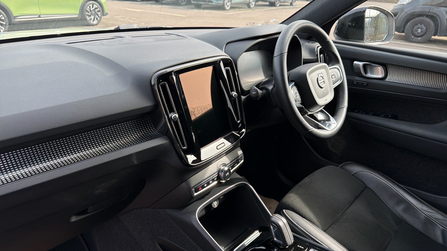 Used Volvo XC40 2021 for sale - 78084353: Photo 9