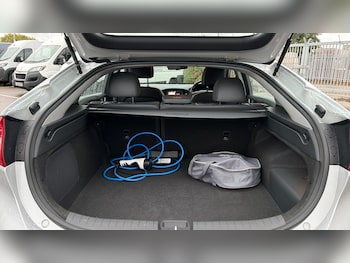 Used Hyundai IONIQ 2018 for sale - 76143092: Photo 4
