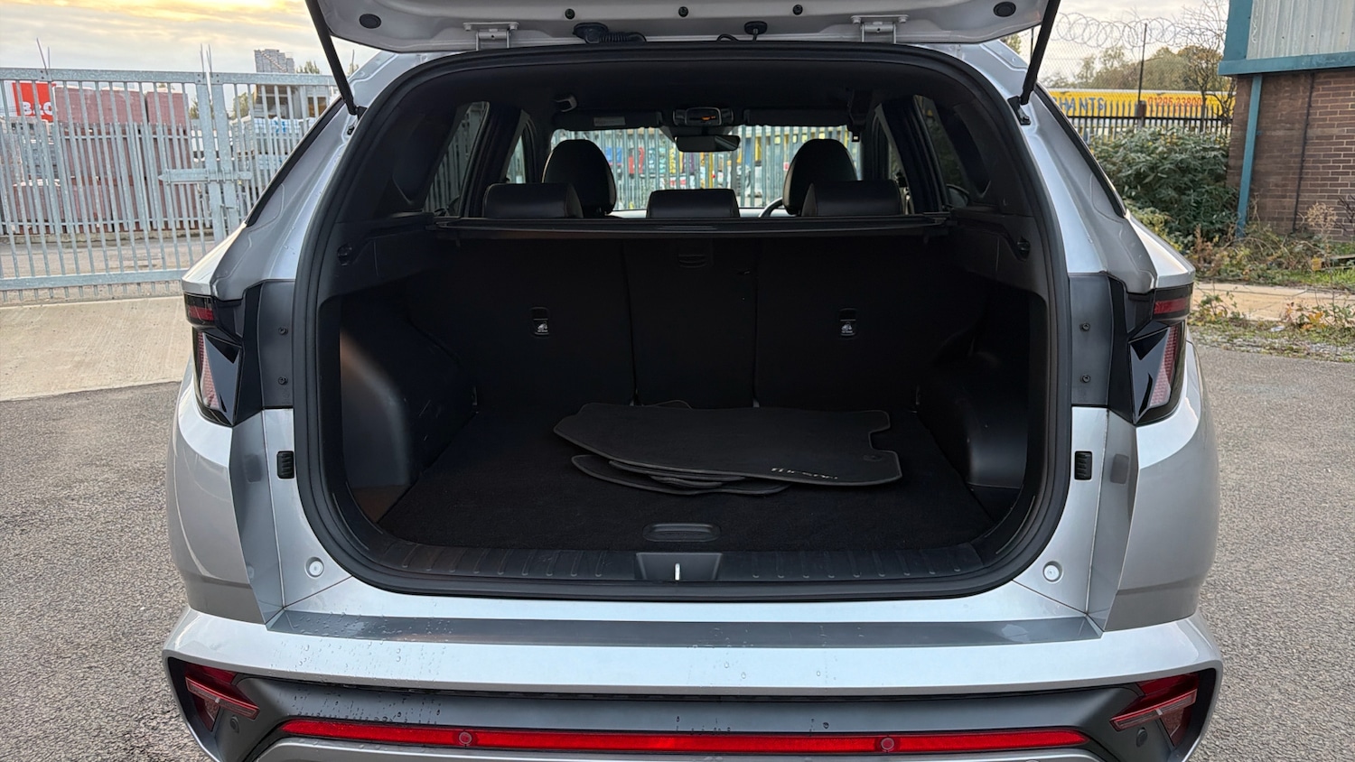 Used Hyundai TUCSON 2023 for sale - 76362861: Photo 4