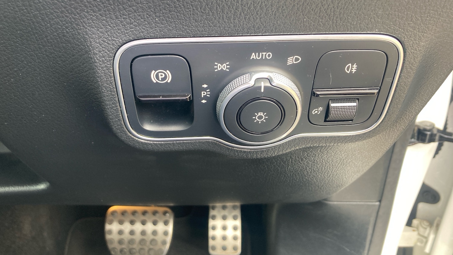 Used Mercedes-Benz B Class 2019 for sale - 76352387: Photo 31
