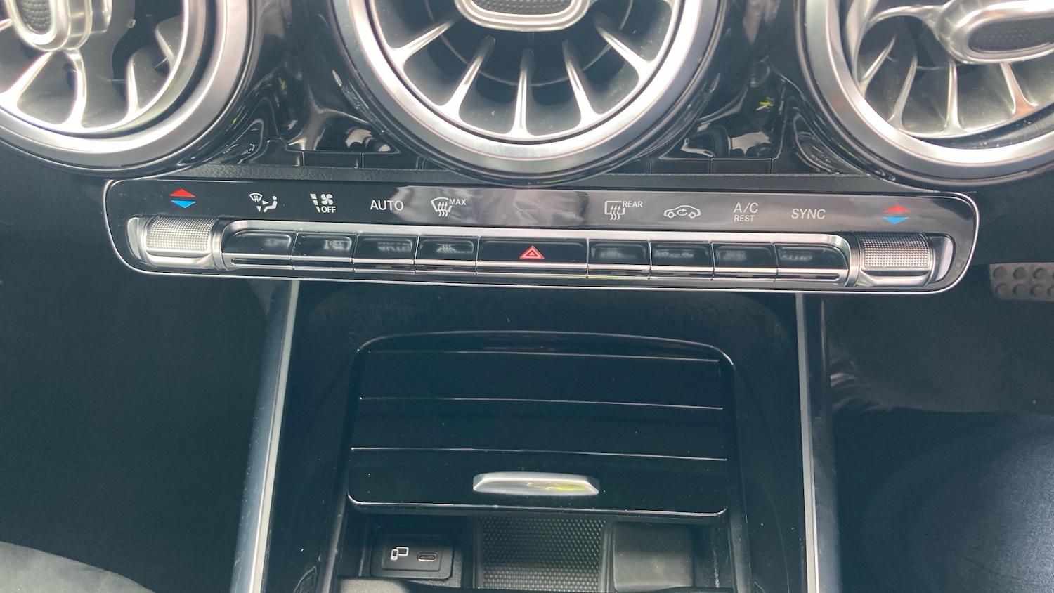 Used Mercedes-Benz B Class 2019 for sale - 76352387: Photo 36