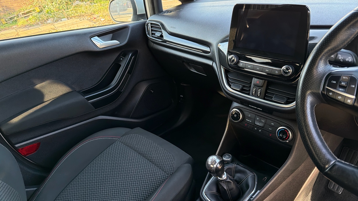 Used Ford Fiesta 2018 for sale - 76892839: Photo 14