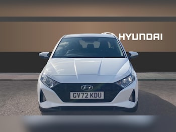 Used Hyundai i20 2023 for sale - 77988987: Photo
