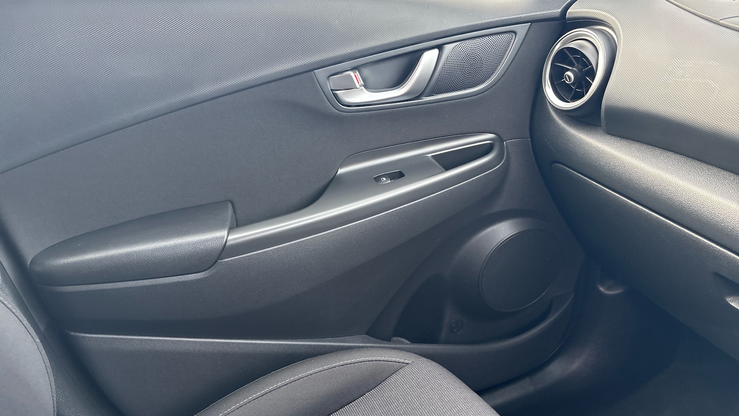 Used Hyundai KONA 2022 for sale - 76355425: Photo 29