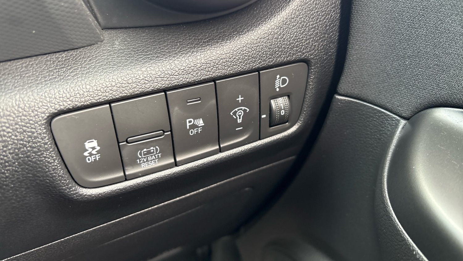 Used Hyundai KONA 2022 for sale - 76355425: Photo 31